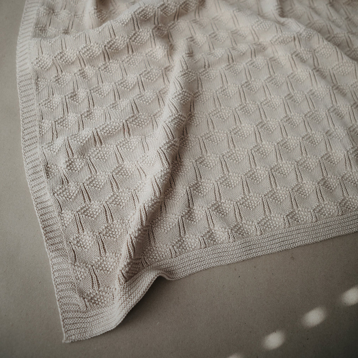 Mushie Knitted Blanket Honeycomb - Beige